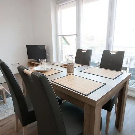 Ferienwohnung In 50227 Appartamento
